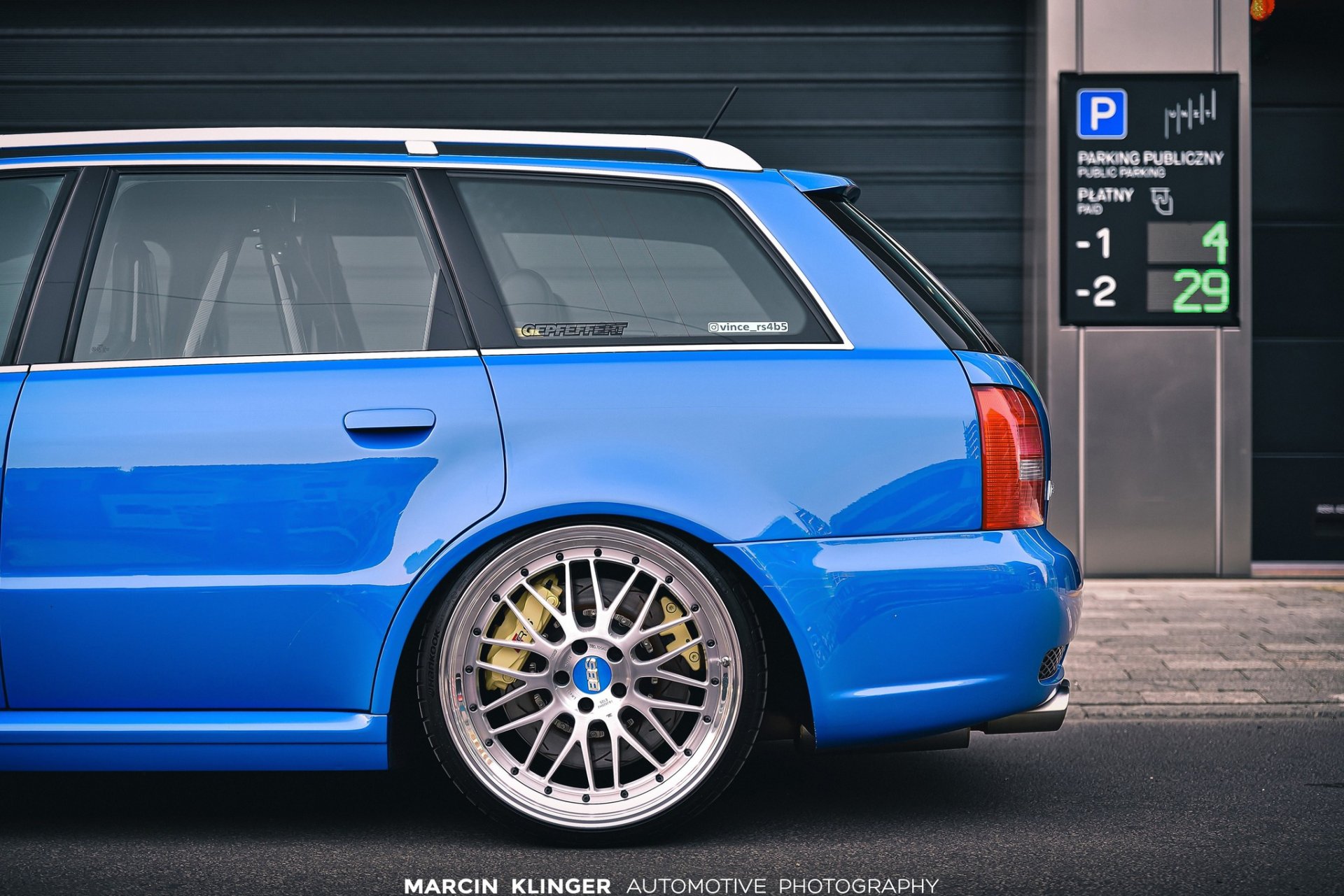 Audi RS 4 Avant 8D, B5 2.7 T V6 quattro