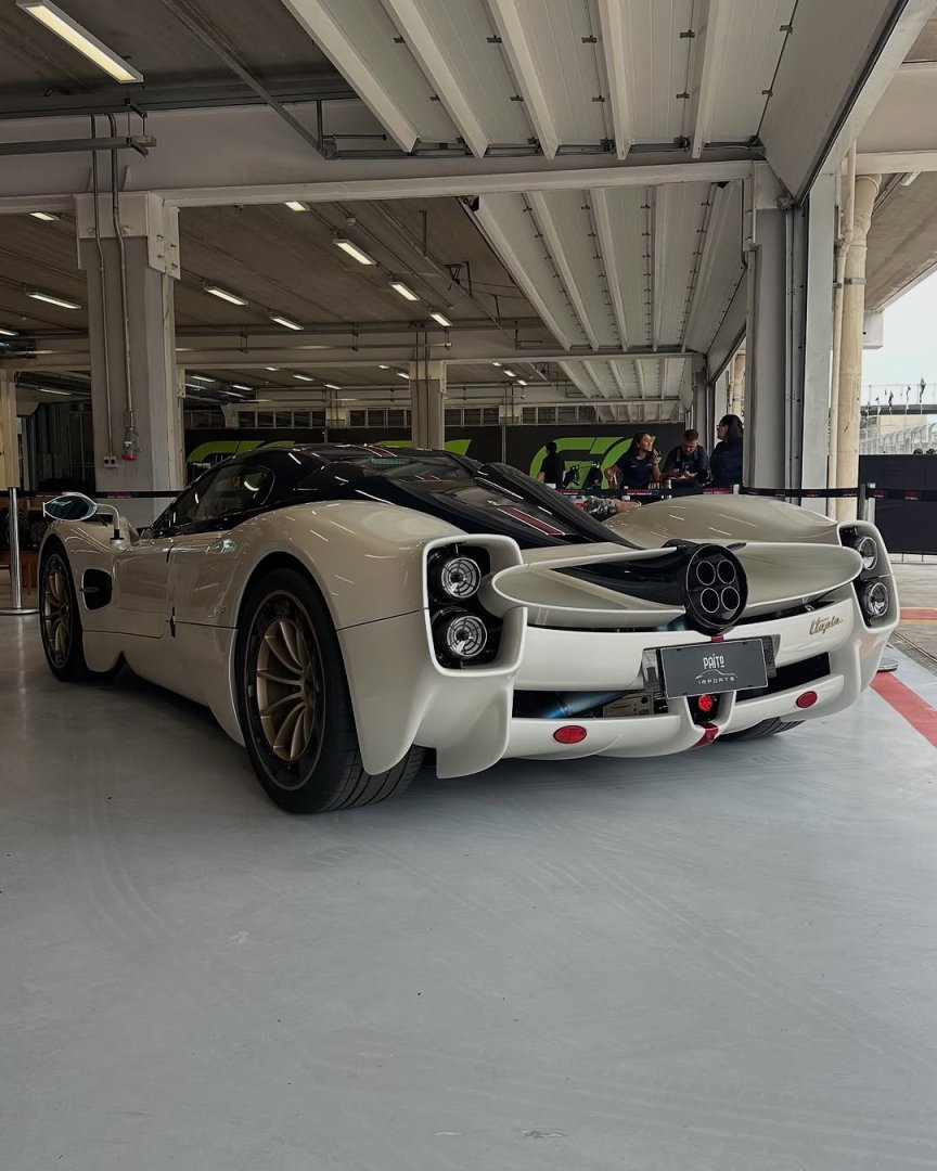 Pagani Utopia 6.0 V12