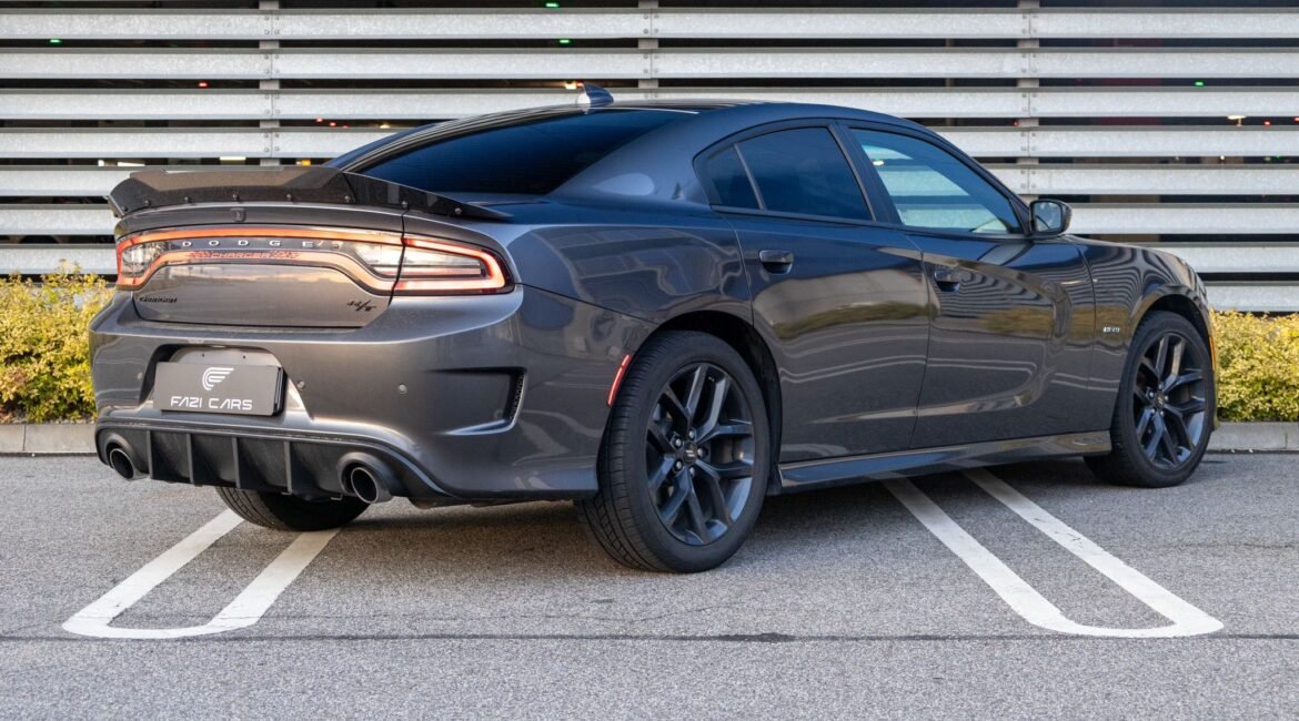 Dodge Charger VII LD R/T 5.7 HEMI V8 Automatic