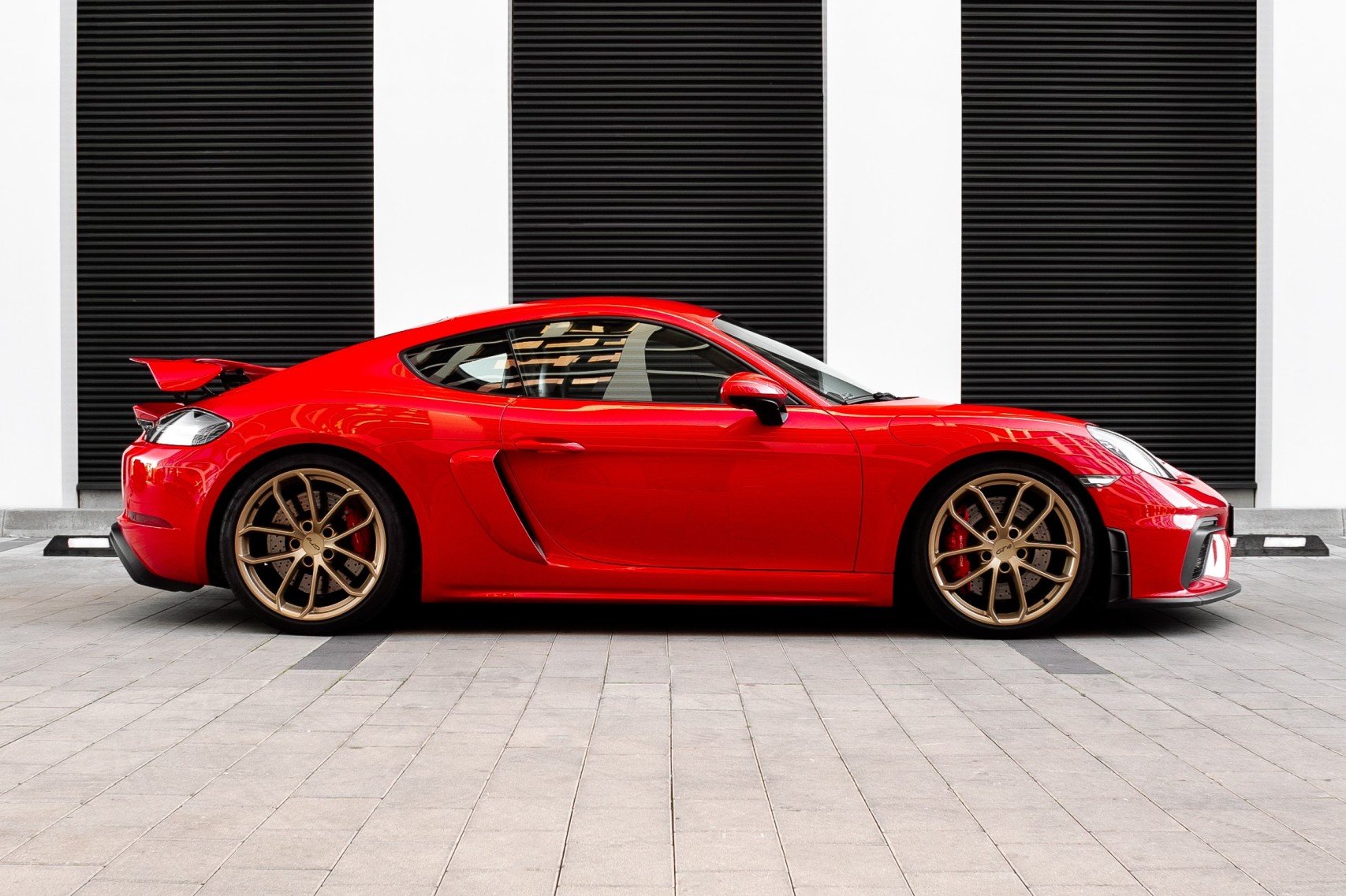 Porsche 718 Cayman 982 GT4 4.0