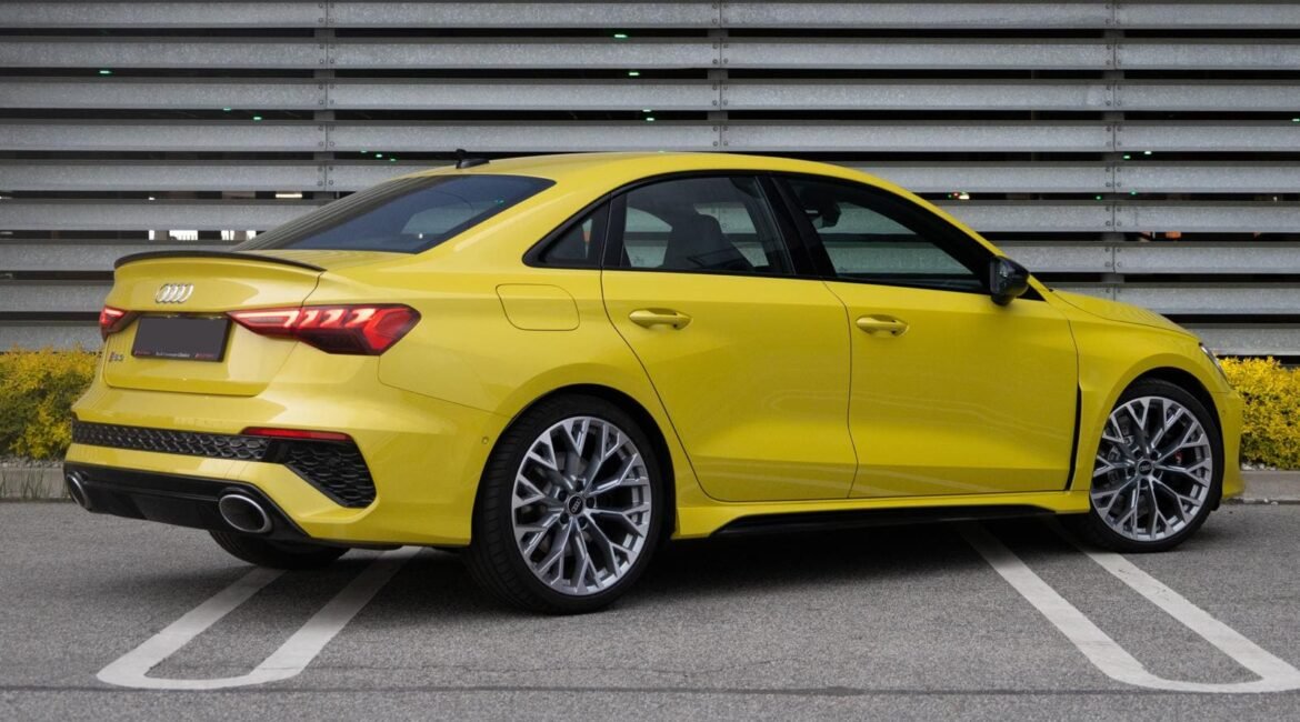 Audi RS 3 Sedan 8Y 2.5 TFSI quattro S tronic