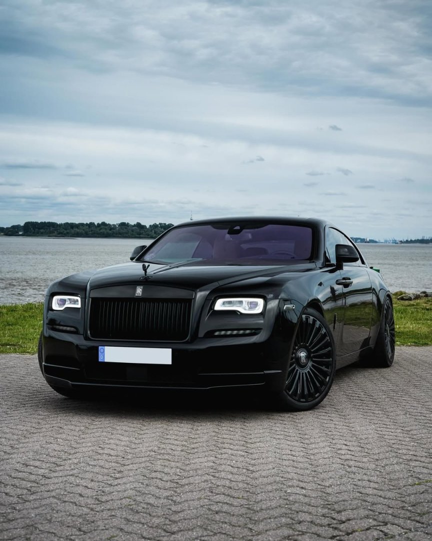 Rolls-Royce Wraith 6.6 V12 Automatic Black Badge