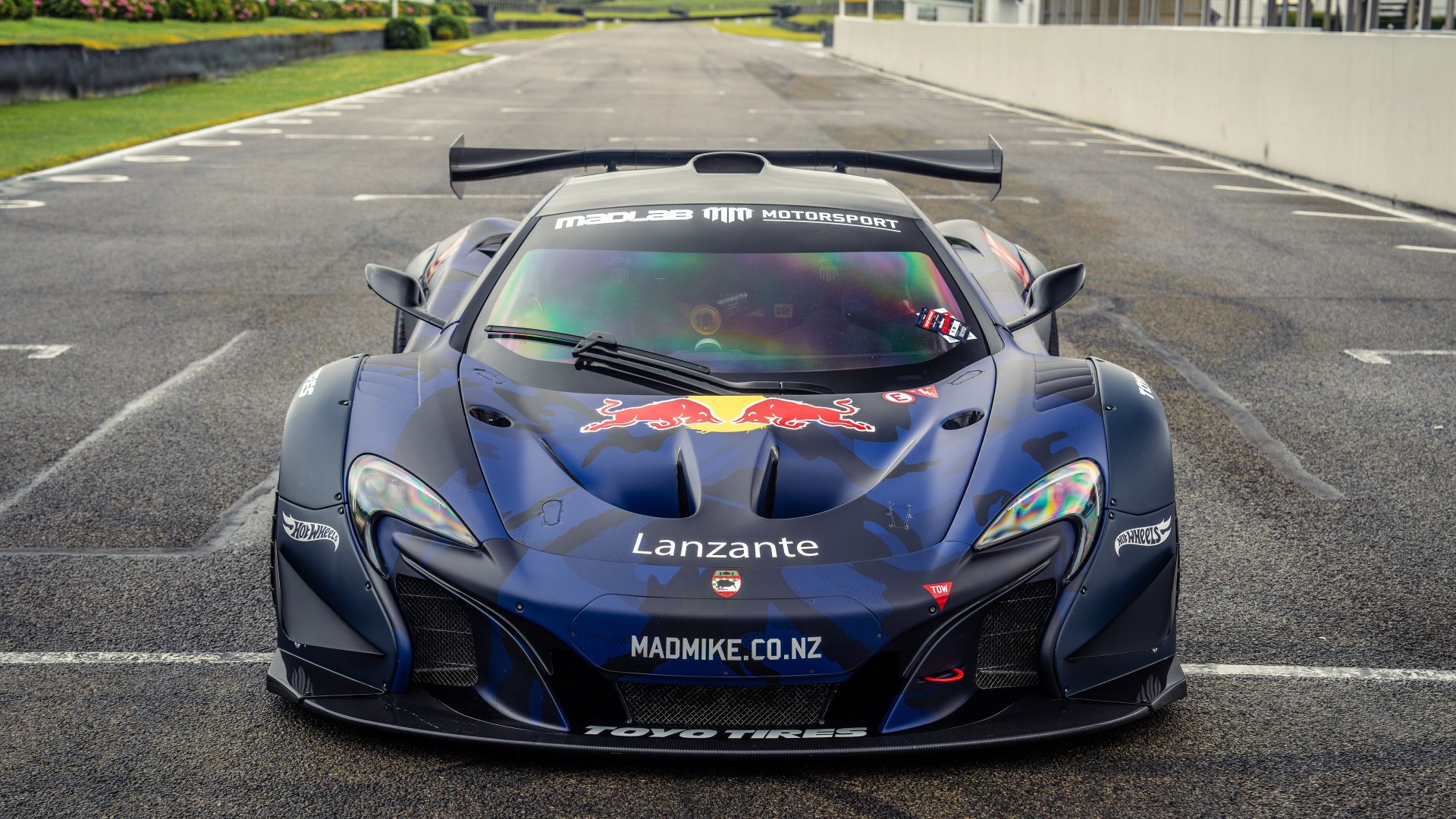 McLaren P1 GTR P1 V8 (916 Hp) SSG Hybrid MADMAC