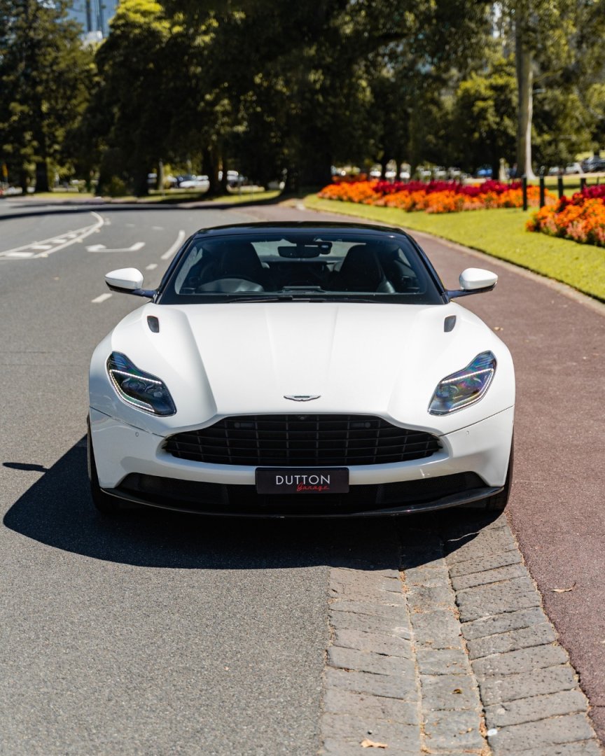 Aston Martin DB11 4.0 V8 Automatic