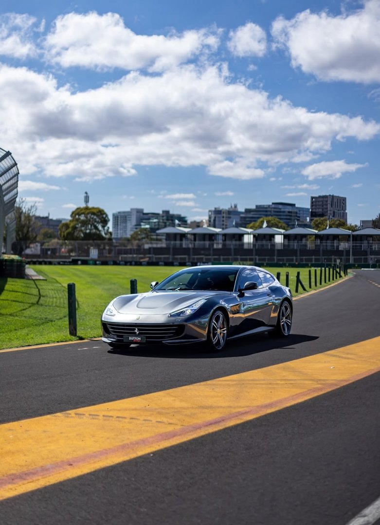 Ferrari GTC4Lusso 6.3 V12 DCT