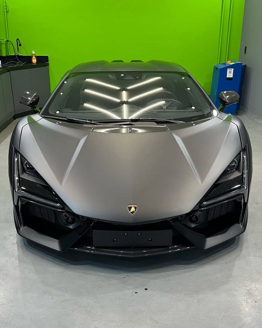 Lamborghini Revuelto LB744 6.5 V12 (1015 Hp) HPEV 4WD Automatic