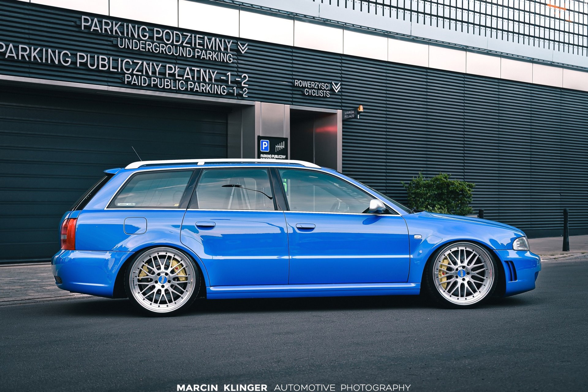 Audi RS 4 Avant 8D, B5 2.7 T V6 quattro