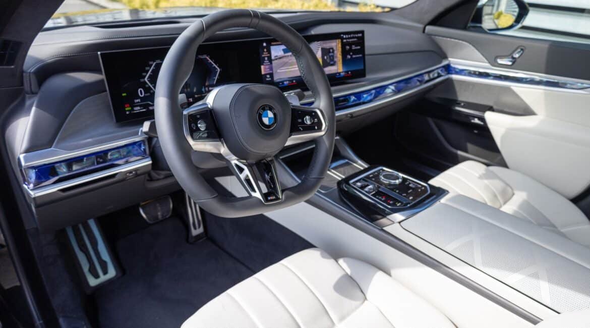 BMW 7 Series G70 740d (300 Hp) Mild Hybrid xDrive Steptronic