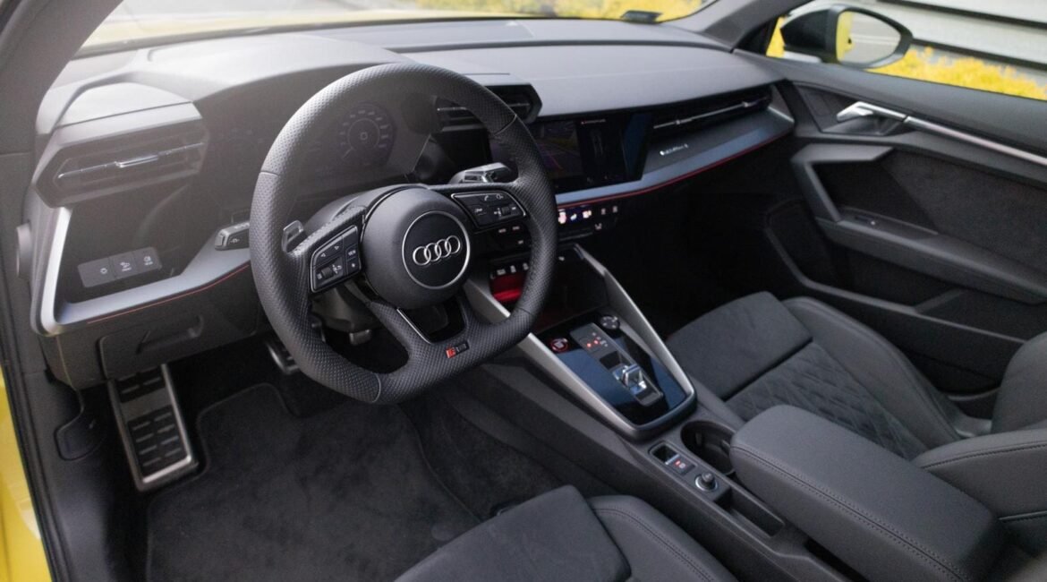 Audi RS 3 Sedan 8Y 2.5 TFSI quattro S tronic