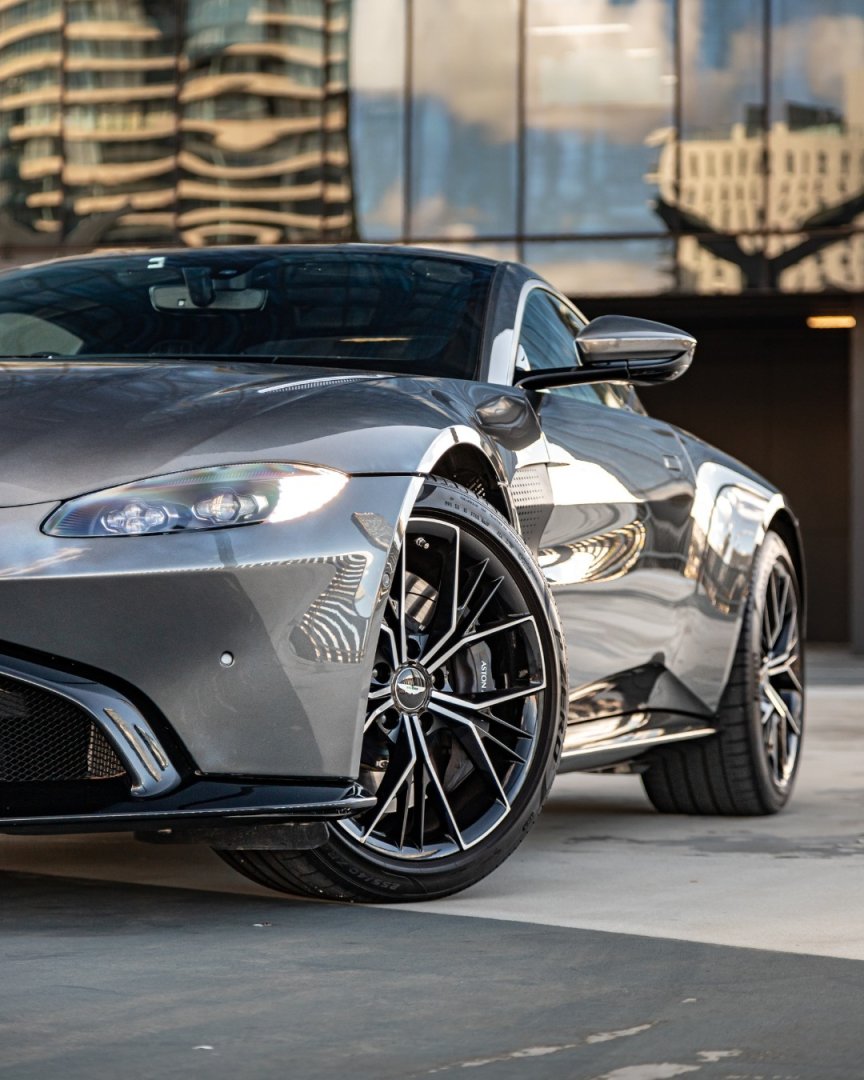 Aston Martin V8 Vantage 2018, 4.0 V8 Automatic