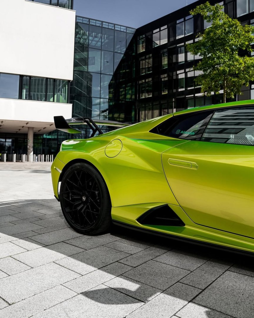 Lamborghini Huracan STO 5.2 V10 LDF